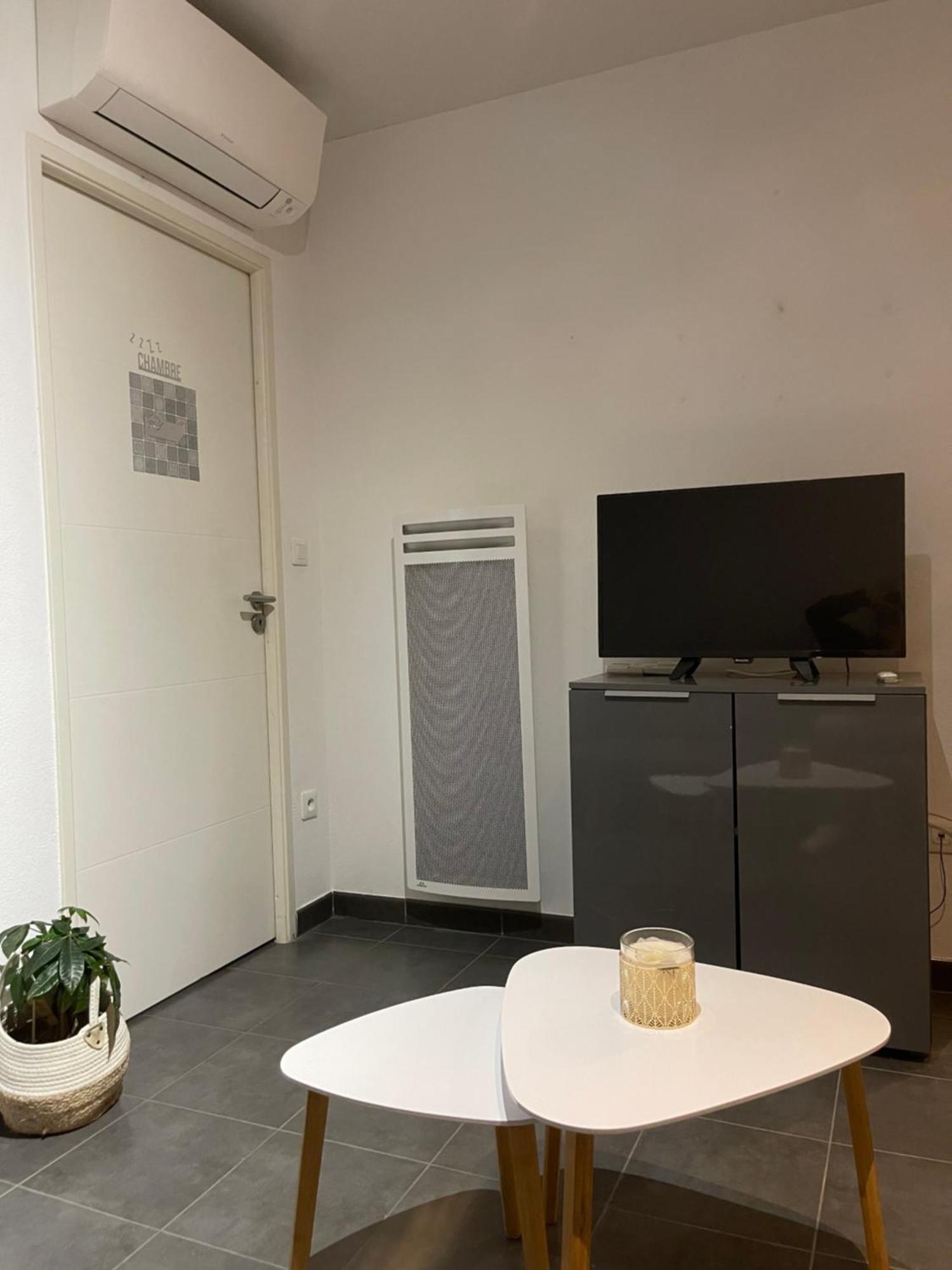 Appartement F2 Neuf Mauguio Exteriér fotografie